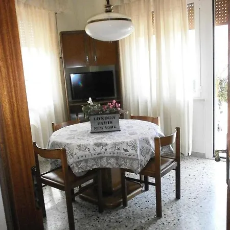 דירה Villetta Adige ריצ'יונה